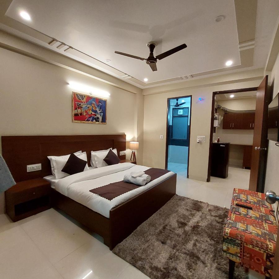 The Lodgers 2 Bhk Serviced Apartment Infront Of Artemis Hospital Γκουργκάον Εξωτερικό φωτογραφία