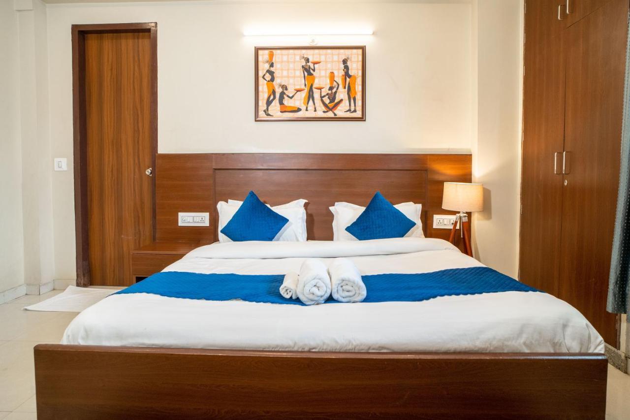 The Lodgers 2 Bhk Serviced Apartment Infront Of Artemis Hospital Γκουργκάον Εξωτερικό φωτογραφία