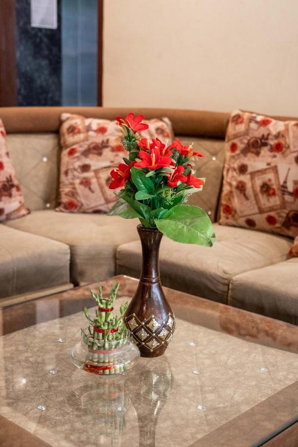 The Lodgers 2 Bhk Serviced Apartment Infront Of Artemis Hospital Γκουργκάον Εξωτερικό φωτογραφία