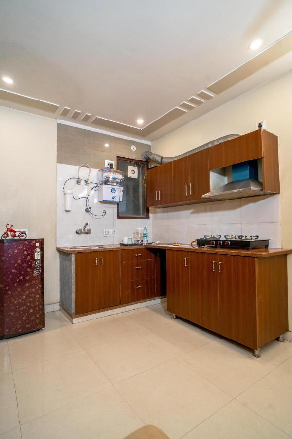 The Lodgers 2 Bhk Serviced Apartment Infront Of Artemis Hospital Γκουργκάον Εξωτερικό φωτογραφία