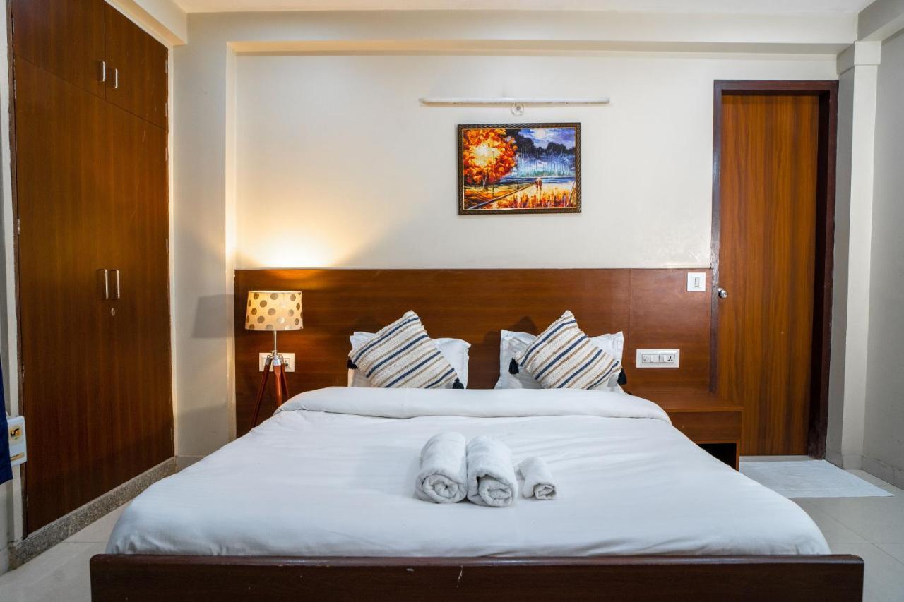 The Lodgers 2 Bhk Serviced Apartment Infront Of Artemis Hospital Γκουργκάον Εξωτερικό φωτογραφία