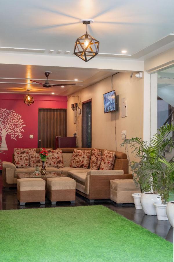 The Lodgers 2 Bhk Serviced Apartment Infront Of Artemis Hospital Γκουργκάον Εξωτερικό φωτογραφία