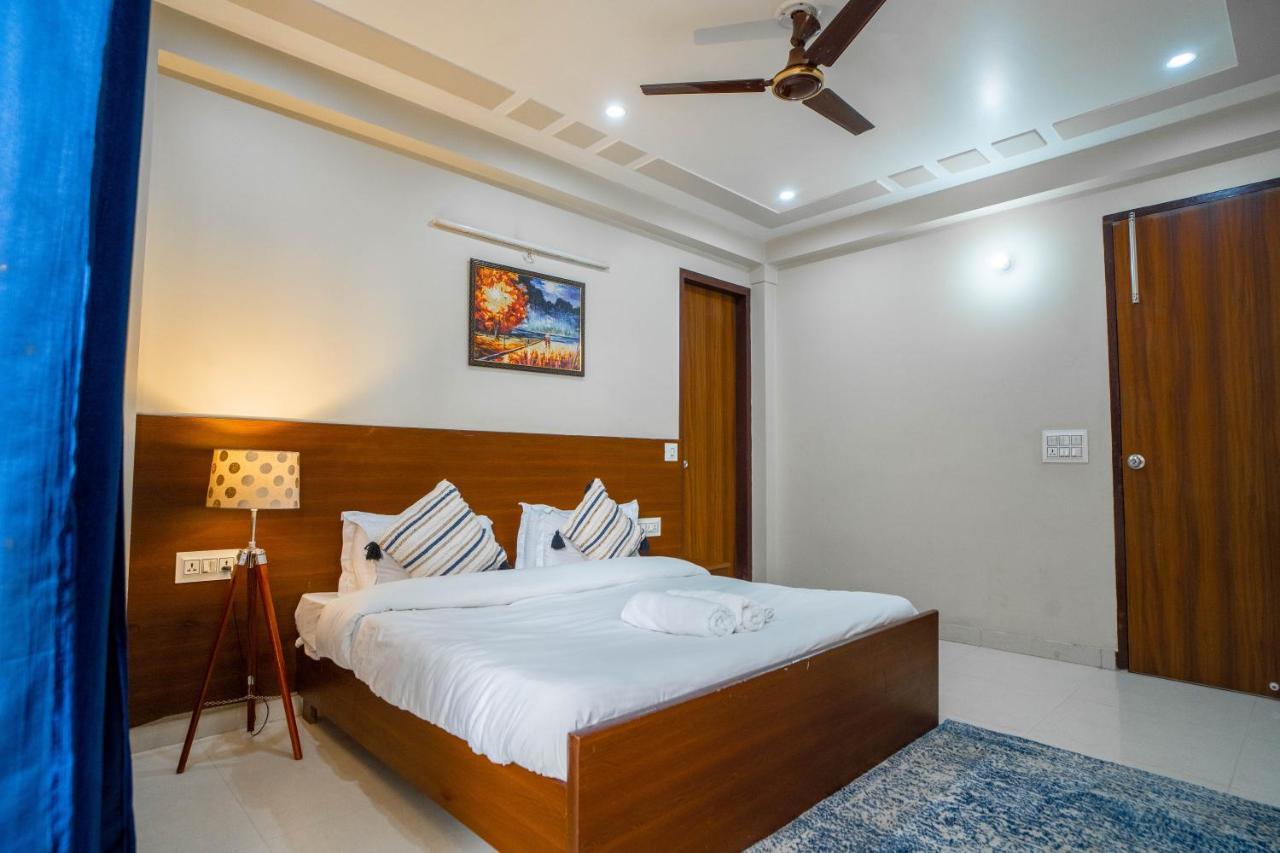 The Lodgers 2 Bhk Serviced Apartment Infront Of Artemis Hospital Γκουργκάον Εξωτερικό φωτογραφία