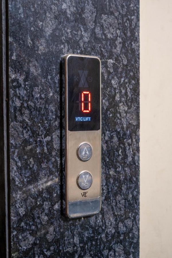 The Lodgers 2 Bhk Serviced Apartment Infront Of Artemis Hospital Γκουργκάον Εξωτερικό φωτογραφία