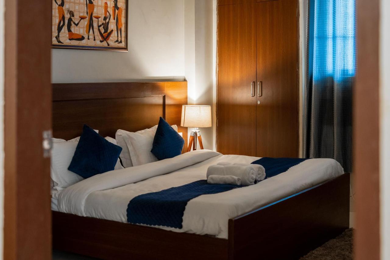 The Lodgers 2 Bhk Serviced Apartment Infront Of Artemis Hospital Γκουργκάον Εξωτερικό φωτογραφία